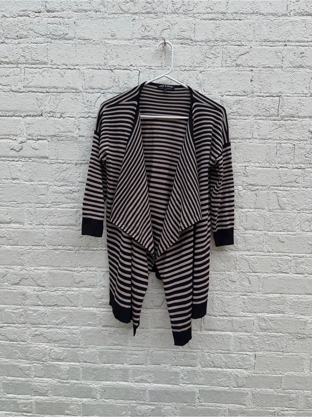 Cable & Gauge Striped Open-Front Draped Cardigan Sweater - Black & Beige